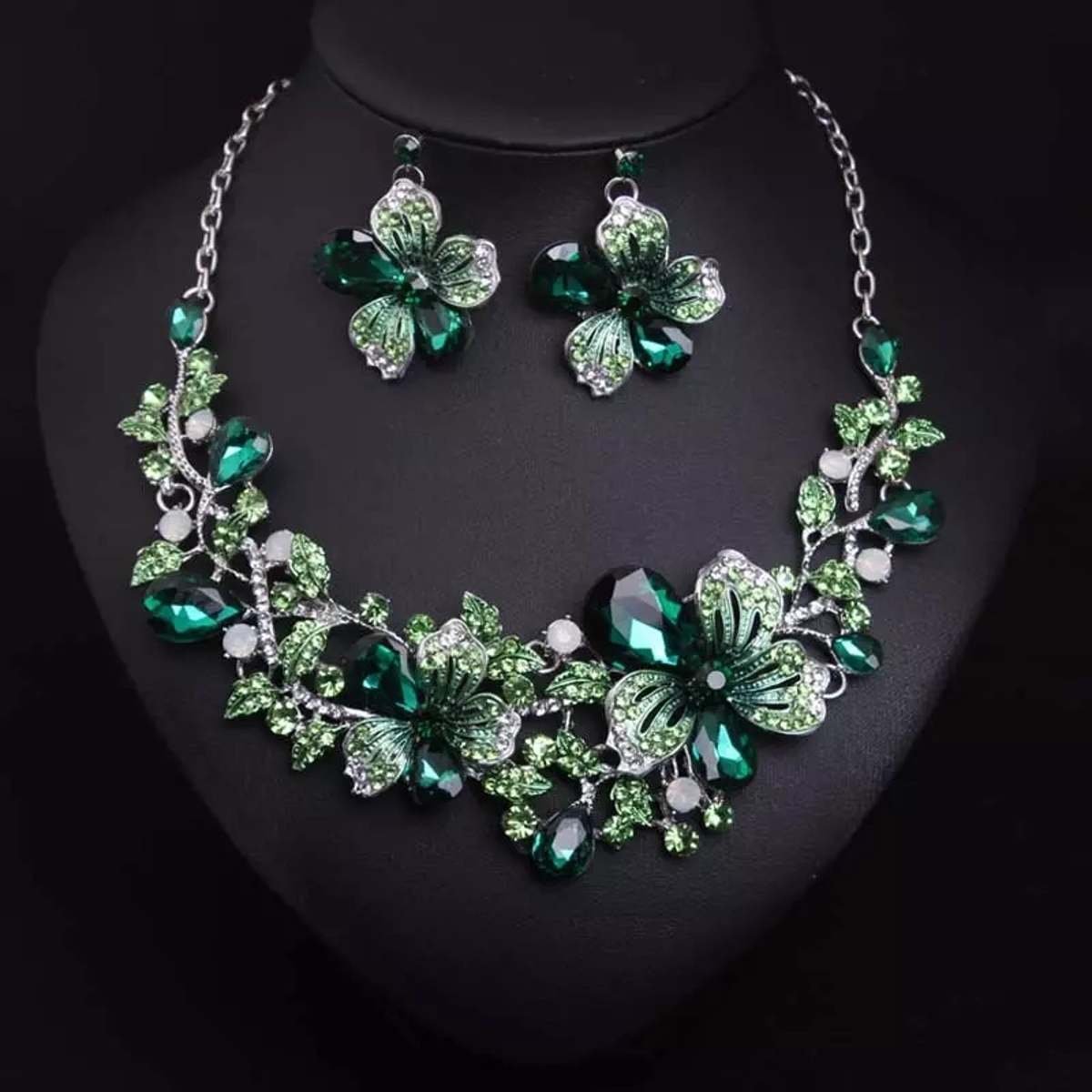 SDCS005(1) Contemporary Jewellery Set - Image 1