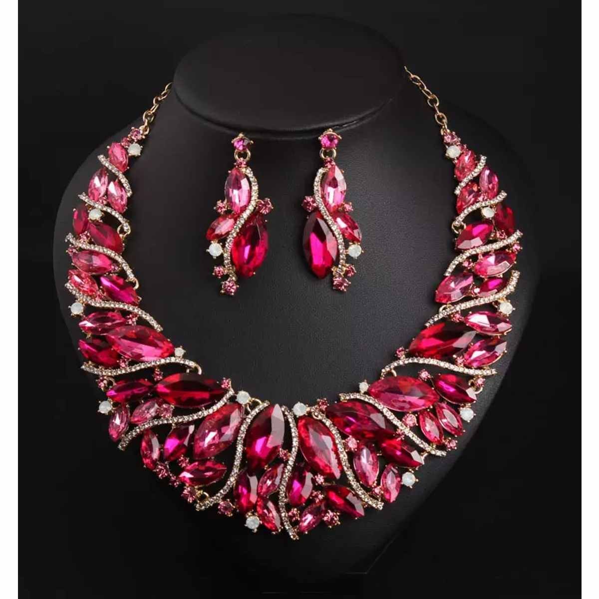 SDCS010 Contemporary Jewellery Set - Image 1