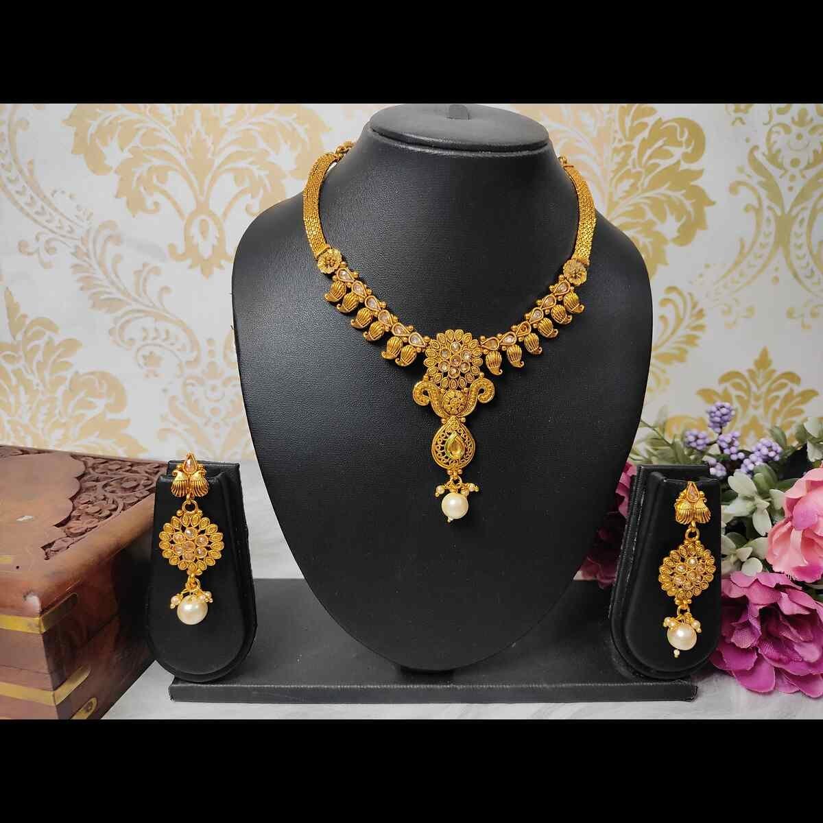 SDG002(1) Highly gold plated quality Necklace and Earring jewellery Set - Image 1