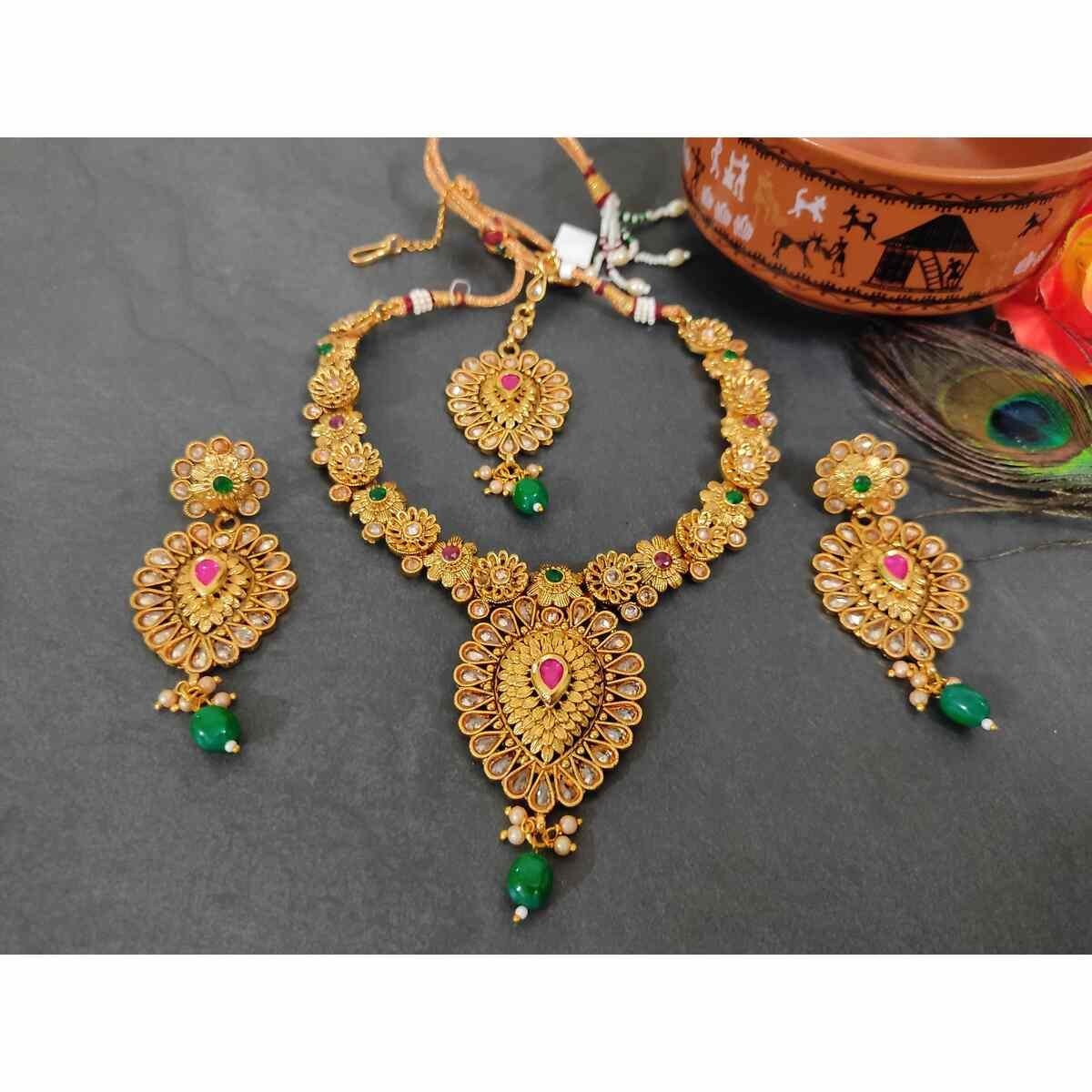 SDG019(1) Traditional South Indian Copper Highly Gold Plated Necklace Earrings Maangtika Set for Wedding And Party Wear for Women & Girls. - Image 1