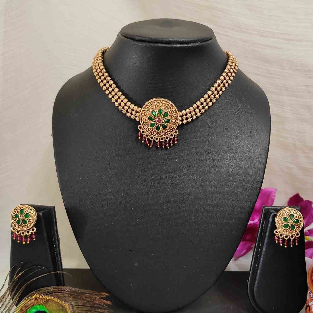 SDMN018 Ruby & Green Stone High Quality Gold Matte Finish Choker Necklace Earring Set - Image 1