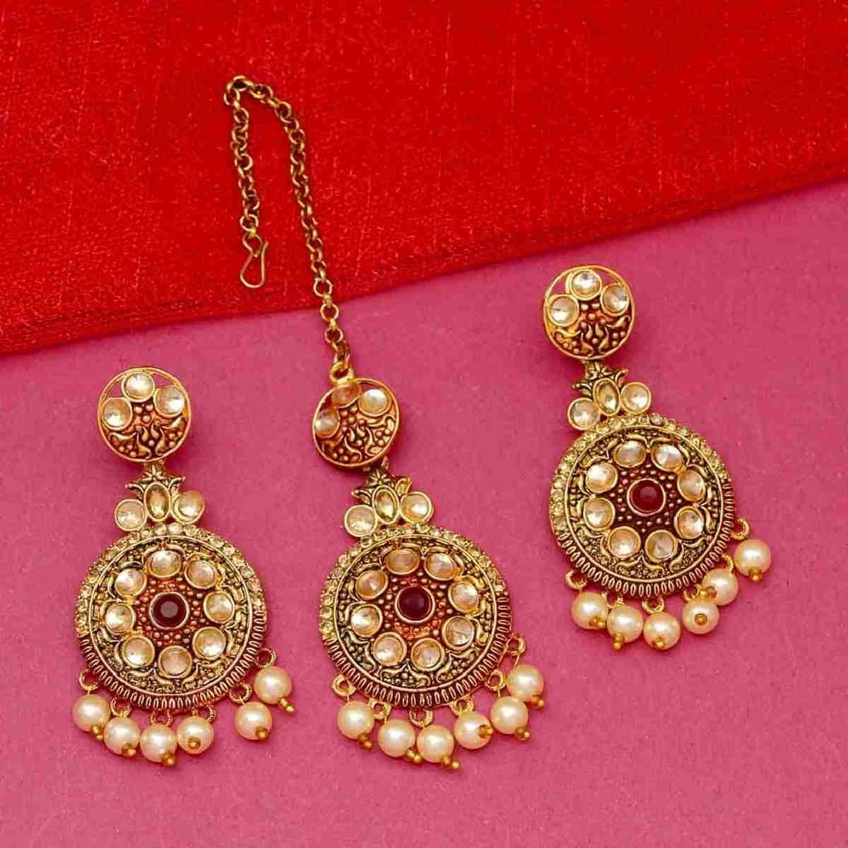 SDMTE004 Maroon & White Kundan Pearl Earring and Maang tikka Set - Image 1